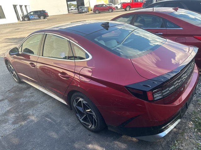 2024 Hyundai Sonata SEL Convenience photo 4