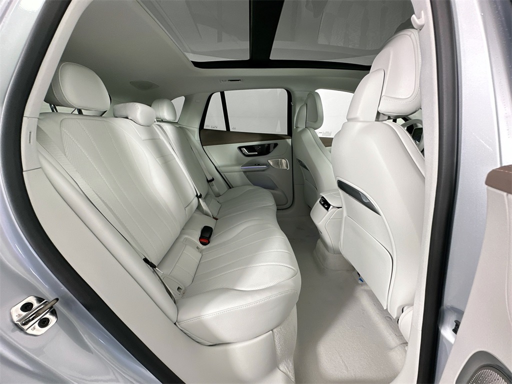 2026 Mercedes Benz EQE SUV photo 27