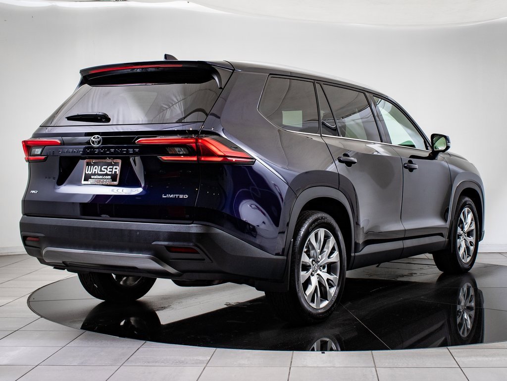 2024 Toyota Grand Highlander Limited photo 9