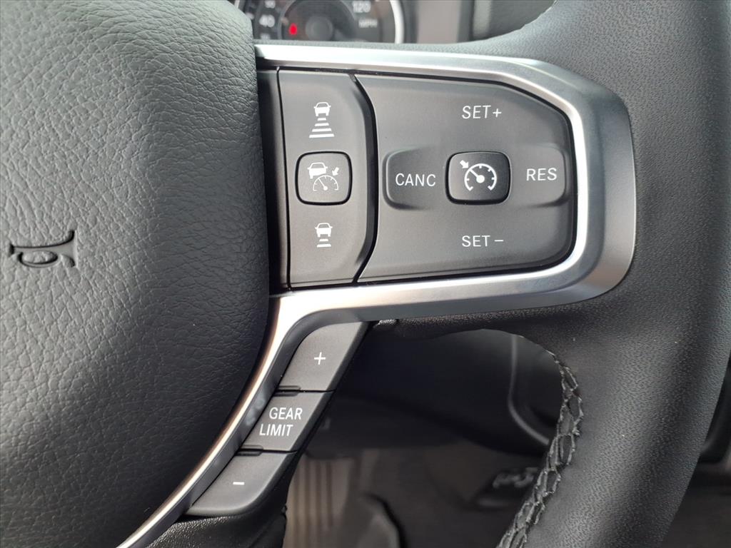 2025 Ram 2500 Big Horn photo 11