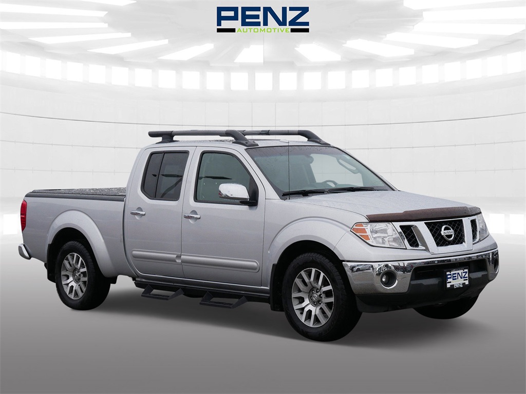 2009 Nissan Frontier LE's photo