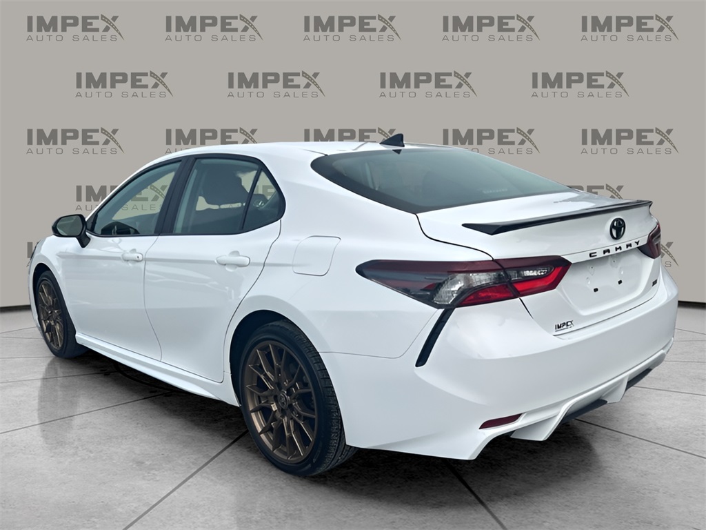 2024 Toyota Camry SE photo 3