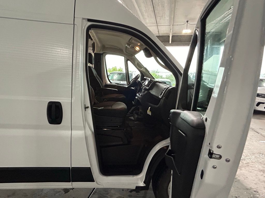 2025 Ram ProMaster 2500 photo 16