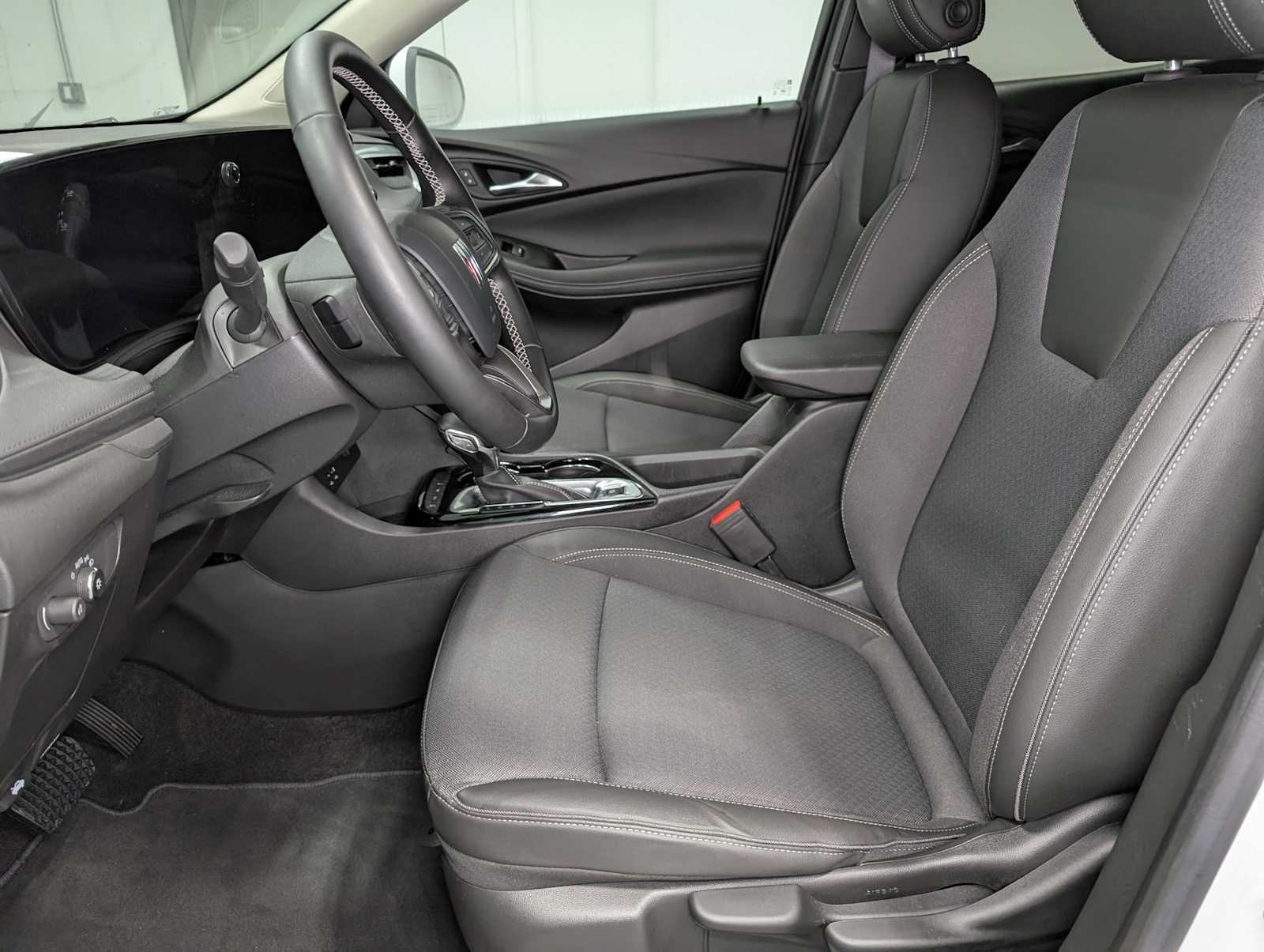 2024 Buick Encore GX Preferred photo 4