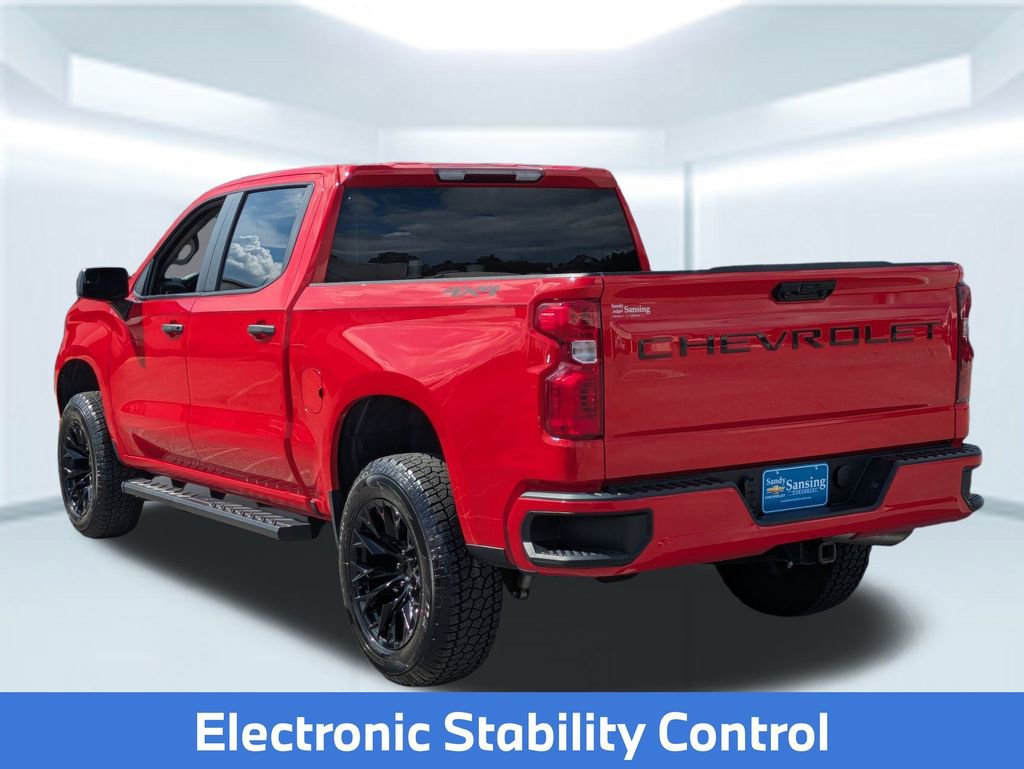 2023 Chevrolet Silverado 1500 Custom photo 3