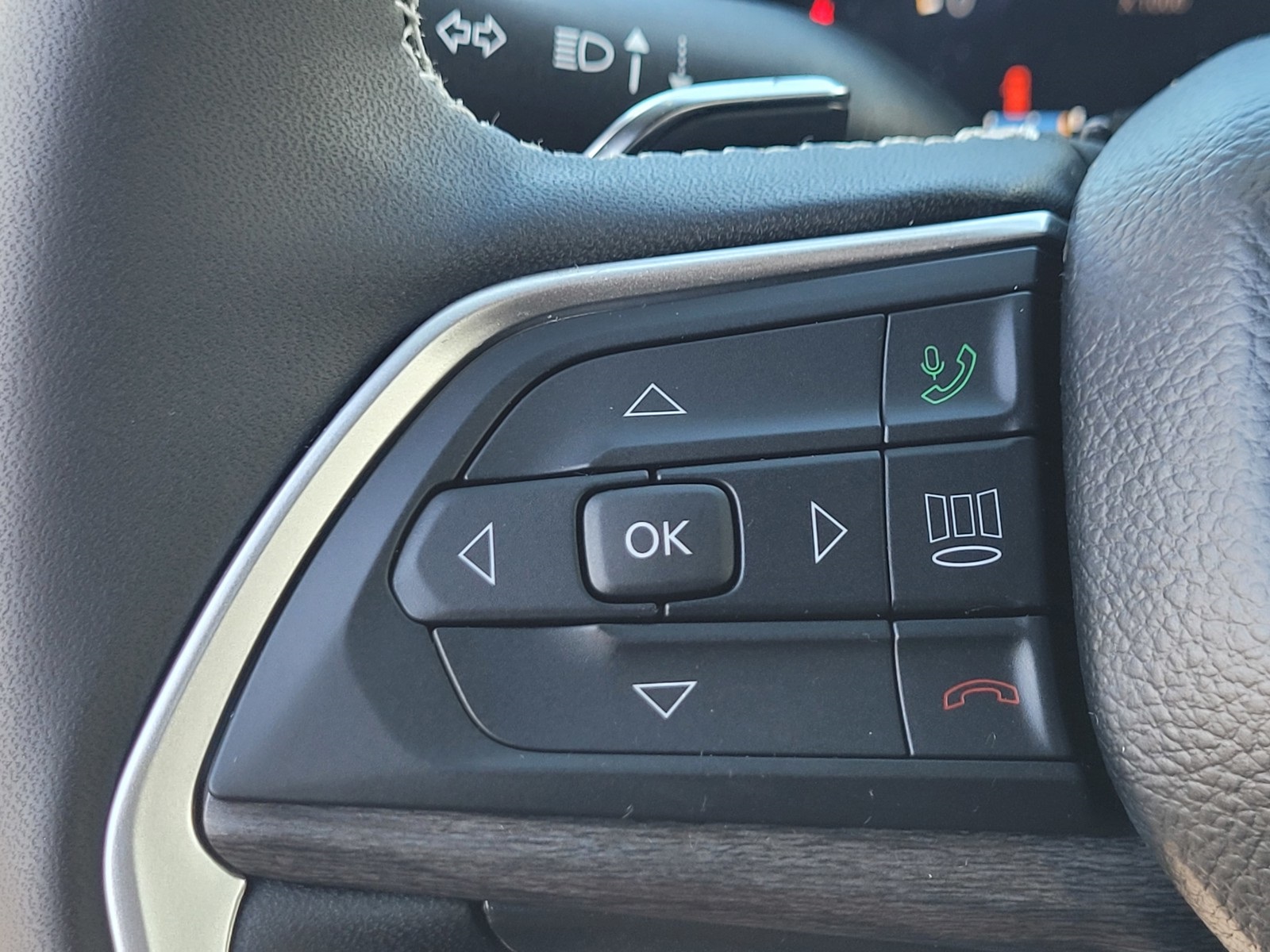 2025 Jeep Grand Cherokee Limited photo 20