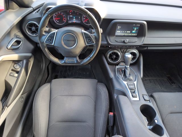 2017 Chevrolet Camaro 1LT photo 19