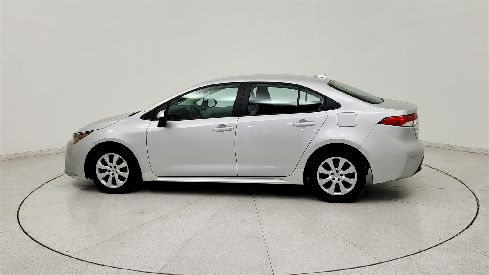 2024 Toyota Corolla LE photo 4