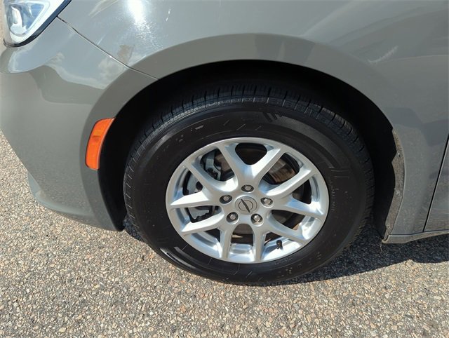 2022 Chrysler Pacifica Touring L photo 22