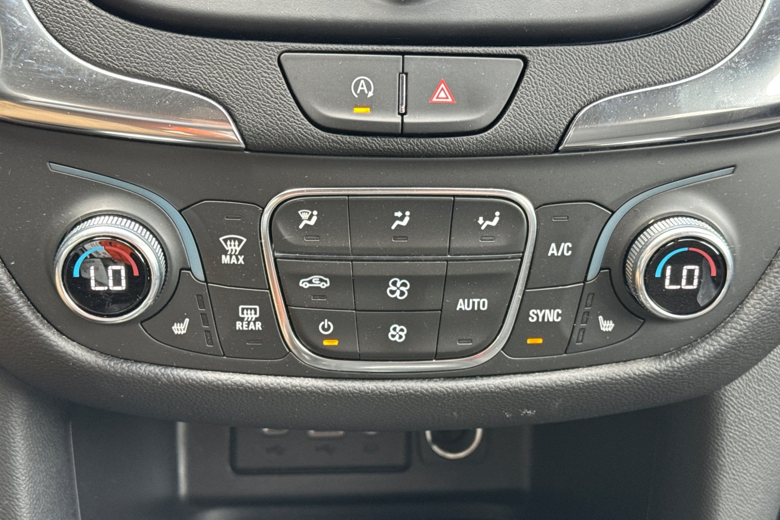 2024 Chevrolet Equinox LT photo 19