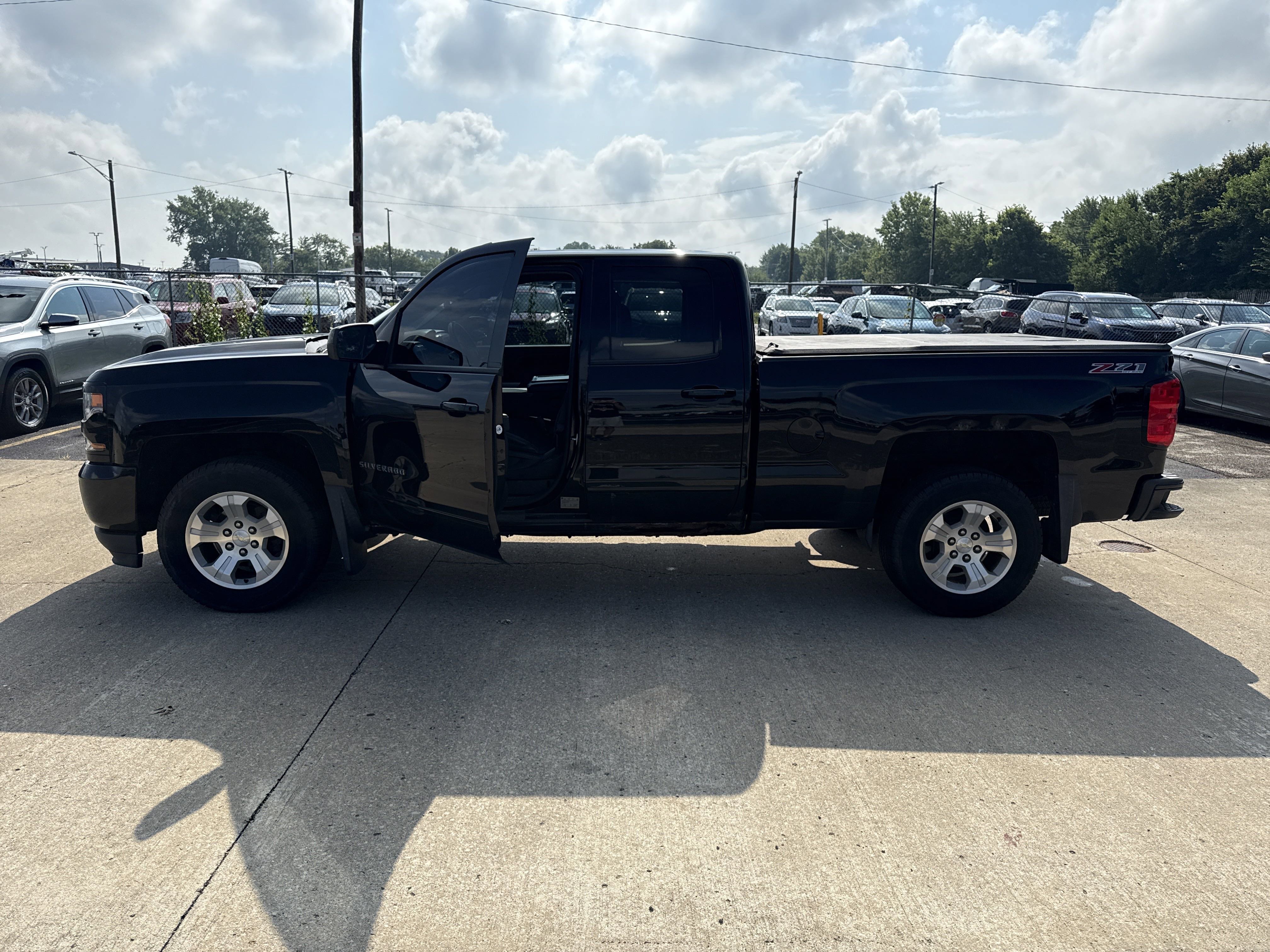 2016 Chevrolet Silverado 1500 LT Z71's photo