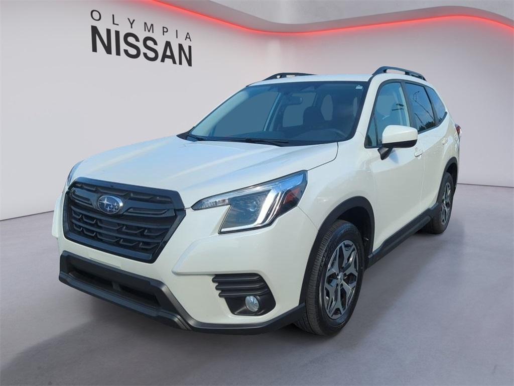 2023 Subaru Forester Premium photo 4