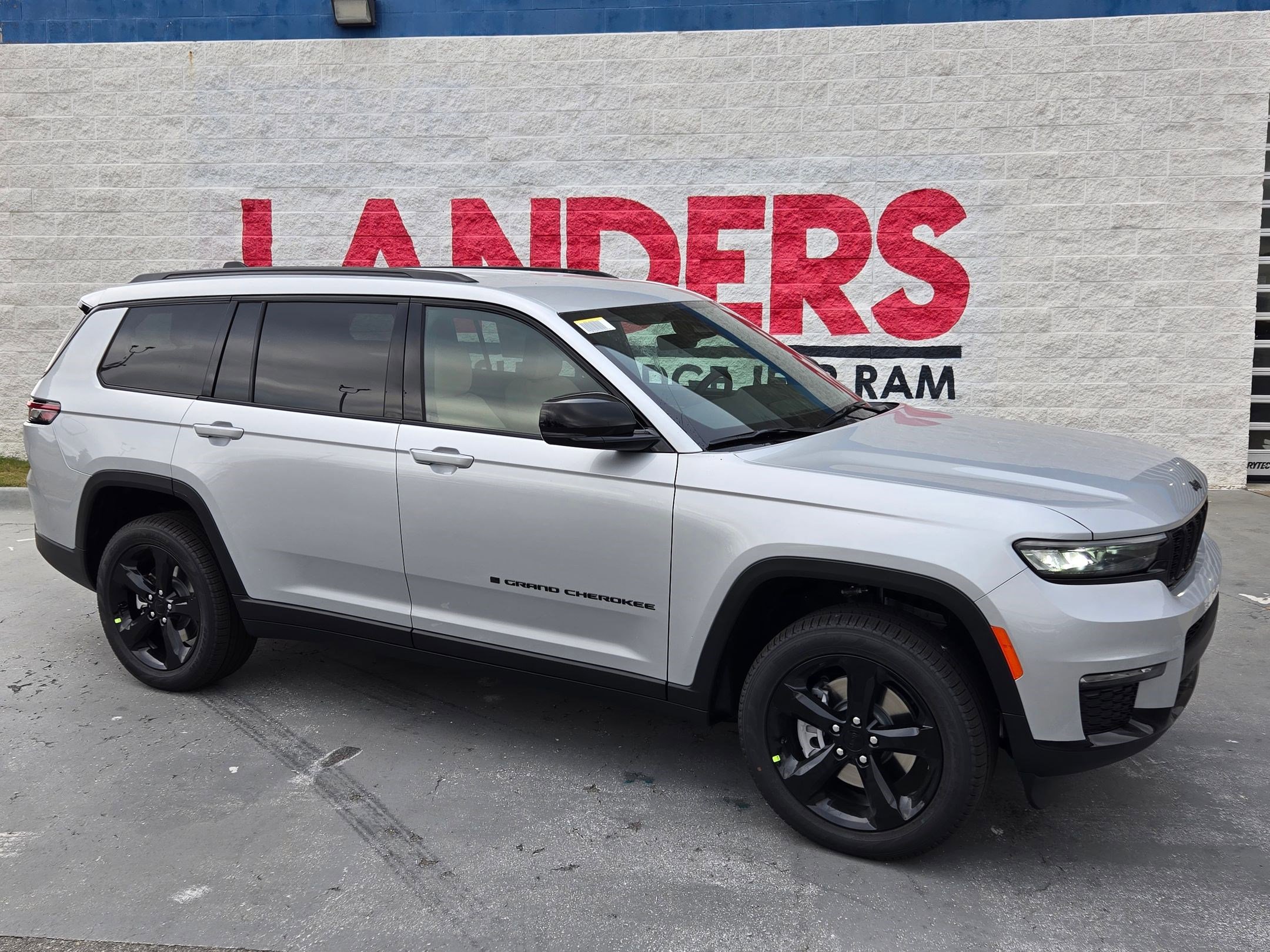 2025 Jeep Grand Cherokee L Limited's photo