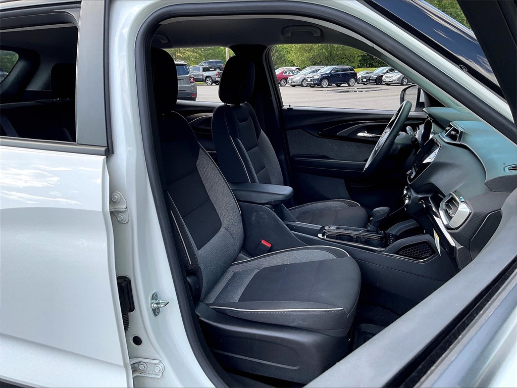 2023 Chevrolet Trailblazer LT photo 11