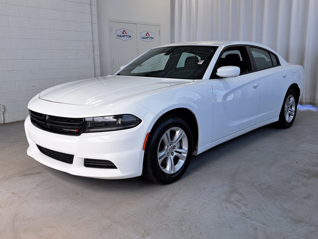 2022 Dodge Charger SXT photo 2