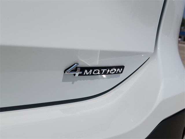 2025 Volkswagen Tiguan S photo 3
