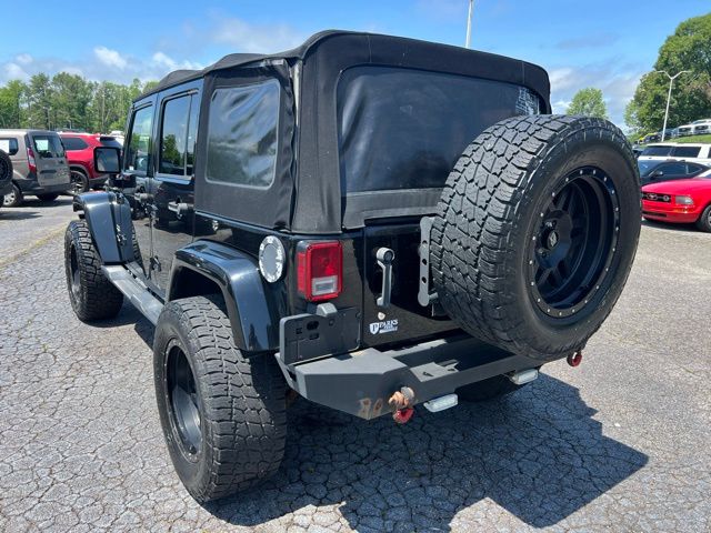 2015 Jeep Wrangler Unlimited Sahara photo 4