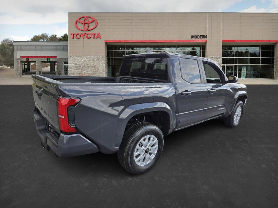 2025 Toyota Tacoma SR5 photo 5