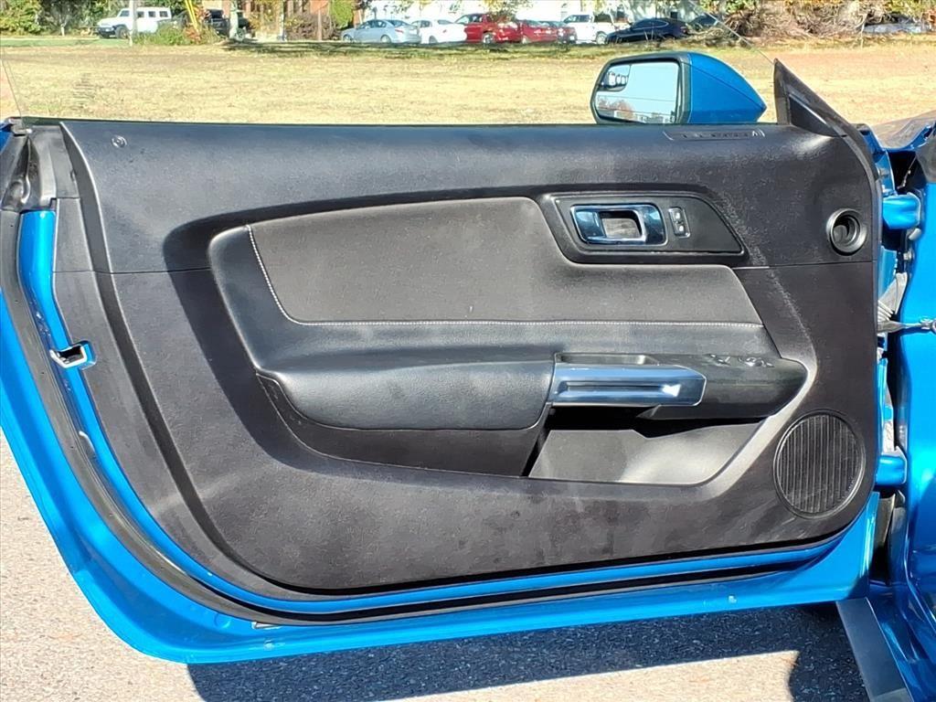 2019 Ford Mustang GT photo 4