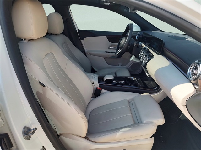 2021 Mercedes Benz A 220 photo 28