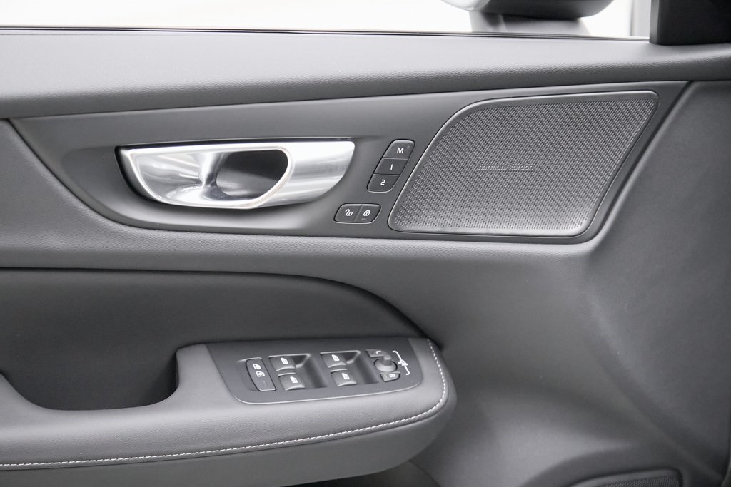 2026 VOLVO V60CC - Image 10