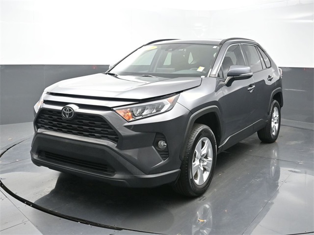 2021 Toyota RAV4 XLE's photo
