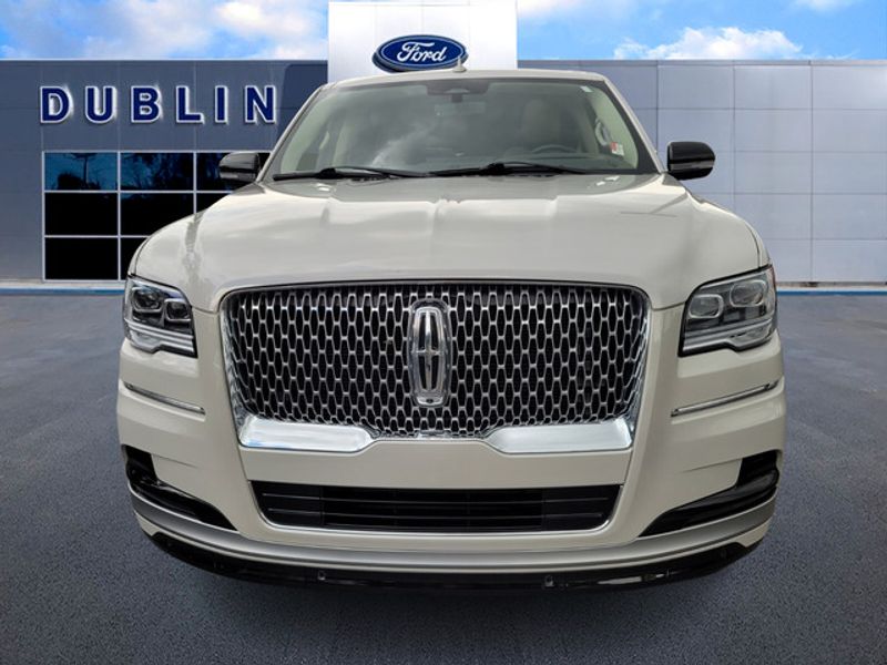 2024 Lincoln Navigator L Reserve photo 2