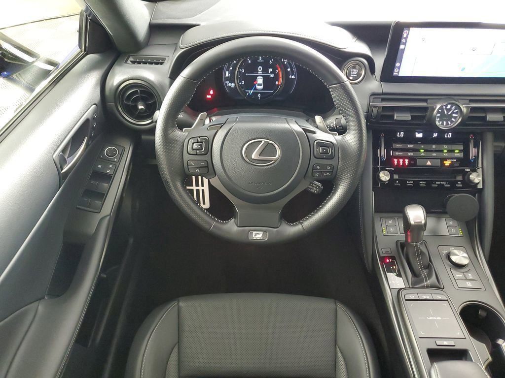 2023 Lexus IS 350 F SPORT photo 13