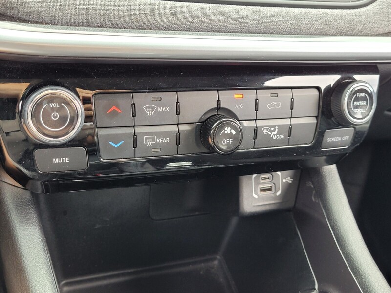 2022 Jeep Compass Latitude photo 19