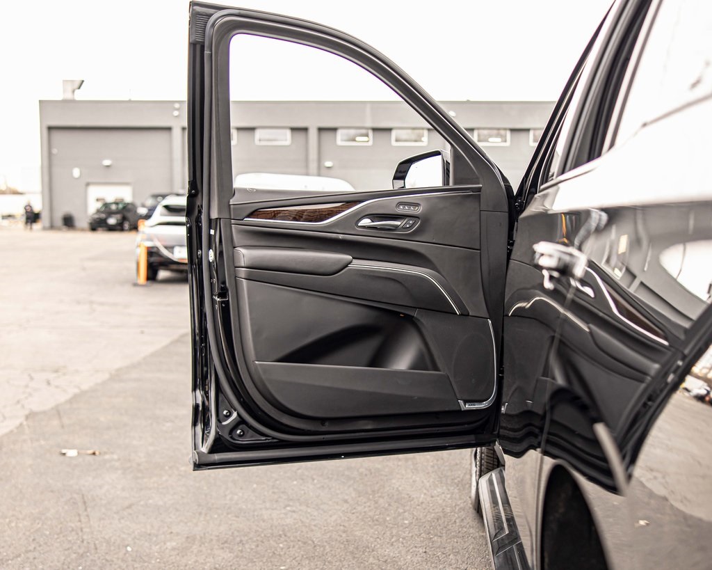 2023 CADILLAC ESCALADE - Image 35