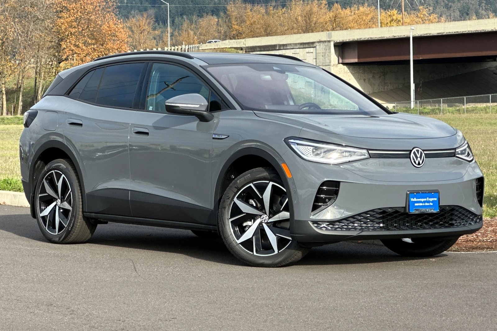 2025 Volkswagen ID.4 PRO S's photo