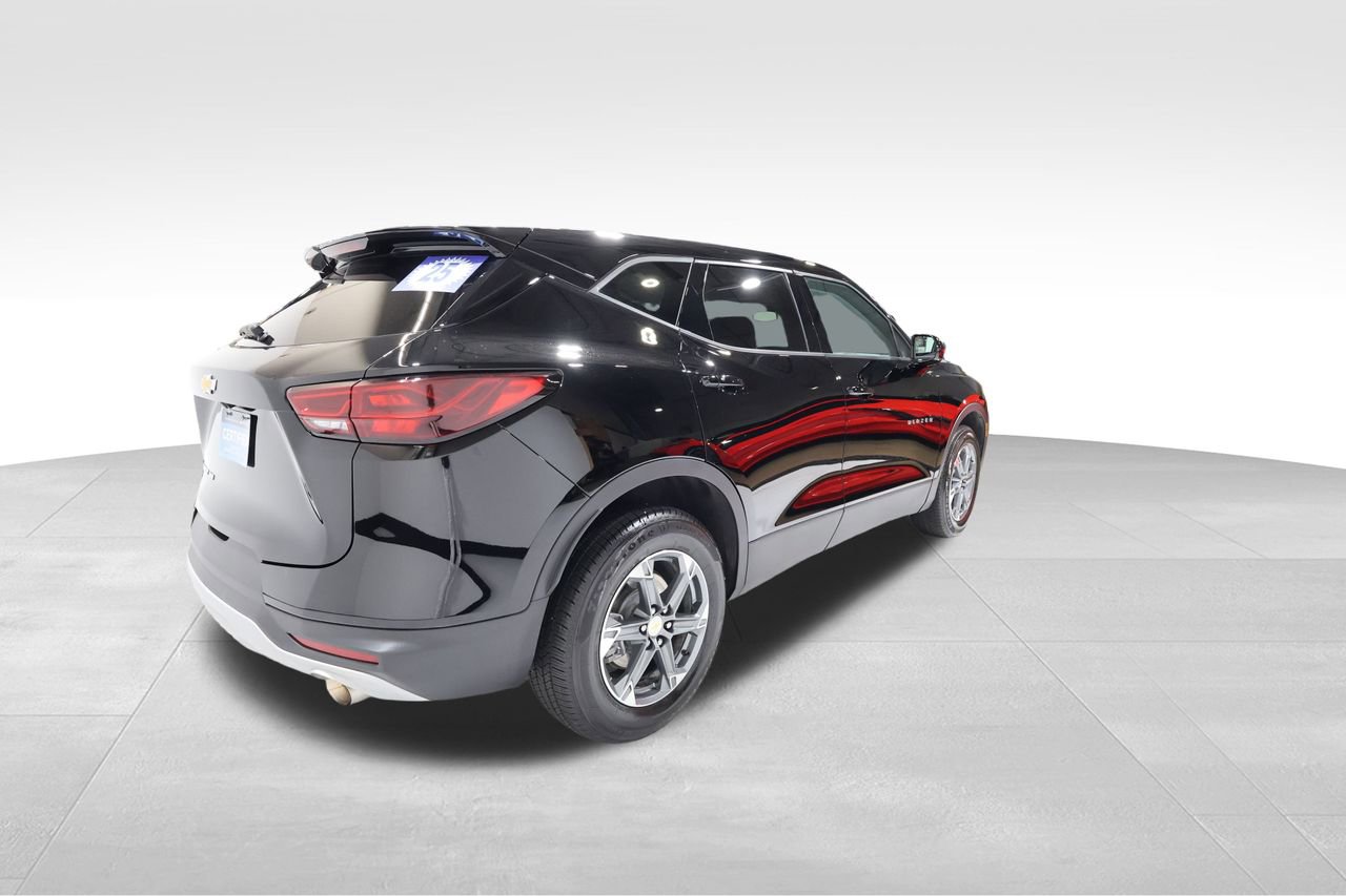 2025 Chevrolet Blazer 2LT photo 4