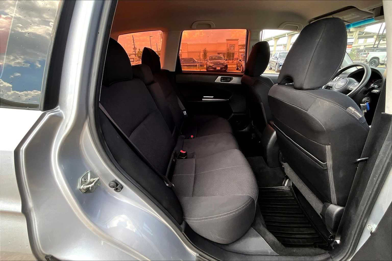 2013 Subaru Forester 2.5X photo 17