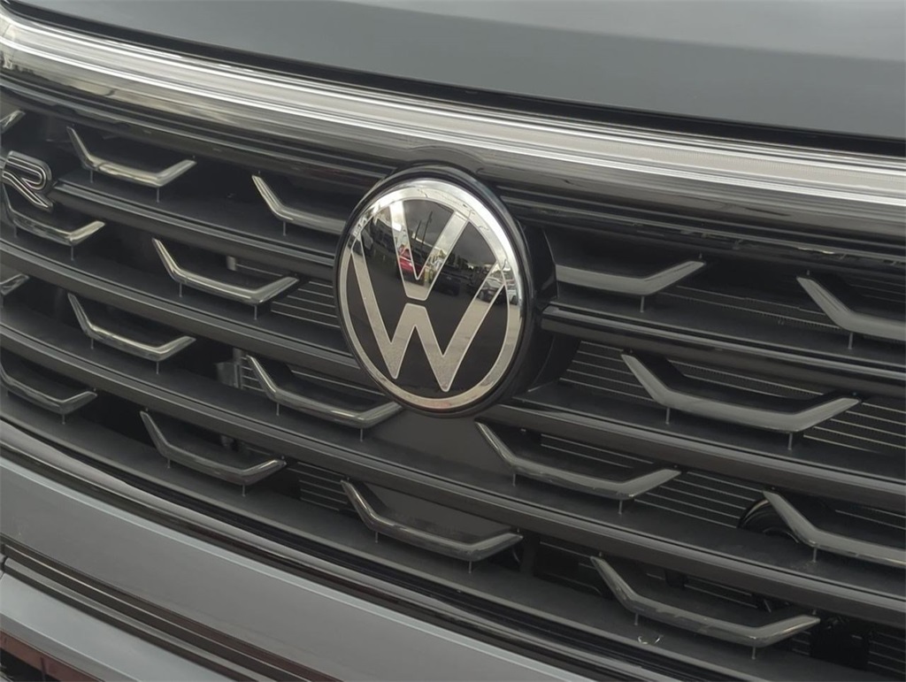 2026 Volkswagen Atlas Cross Sport SEL R-Line photo 21