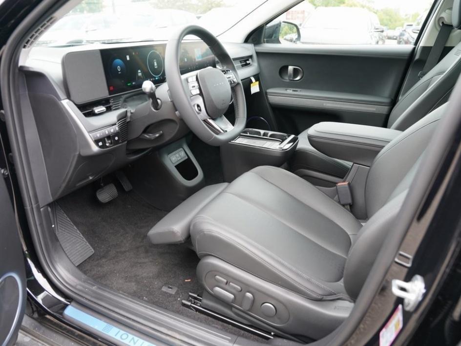 2025 Hyundai Ioniq 5 Limited photo 12