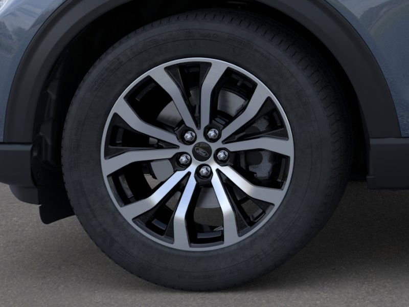 2025 Ford Explorer ST-Line photo 13