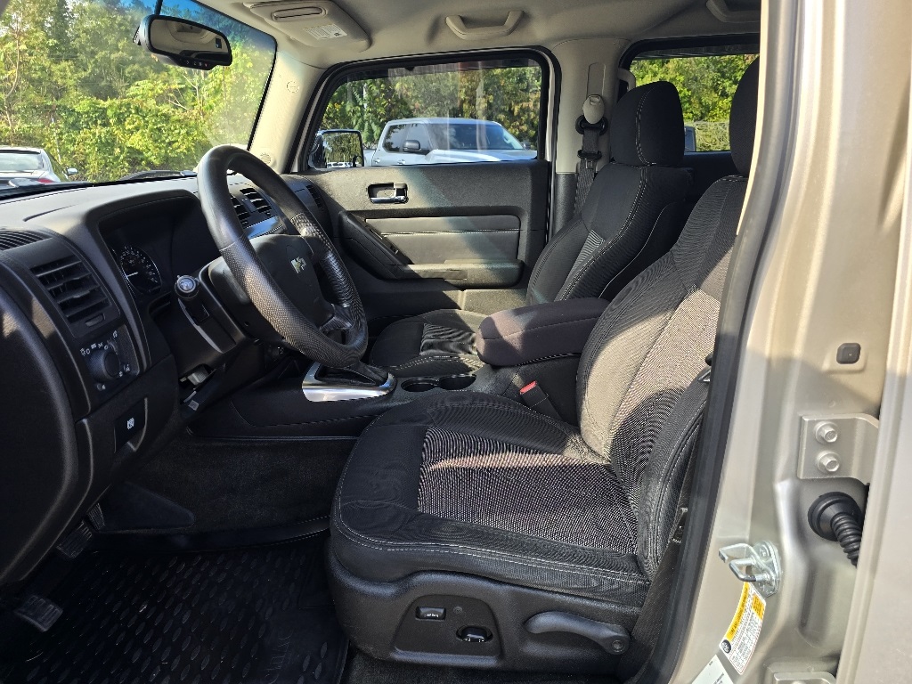 2009 Hummer H3 Base photo 10