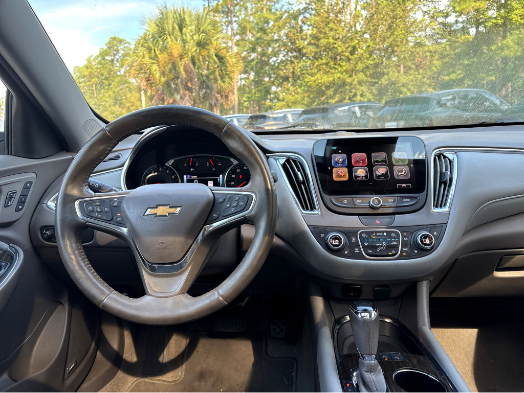 2017 Chevrolet Malibu Premier photo 4
