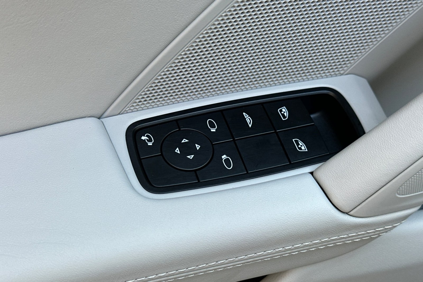 2023 Porsche 911 S photo 14