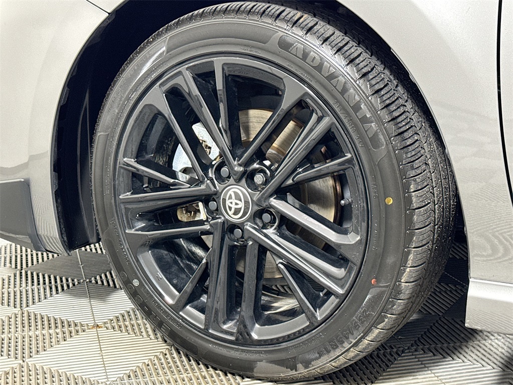 2025 Toyota Camry SE photo 22