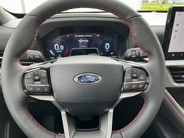 2025 Ford Explorer ST-Line photo 36
