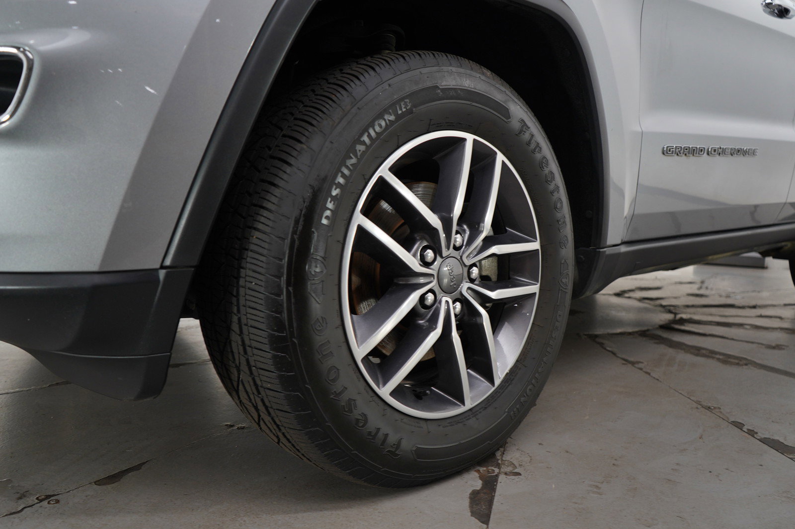 2020 Jeep Grand Cherokee Limited photo 25