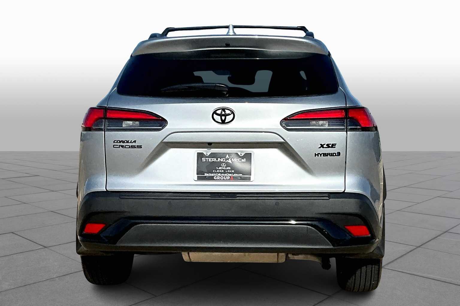 2024 Toyota Corolla Cross Hybrid XSE photo 4