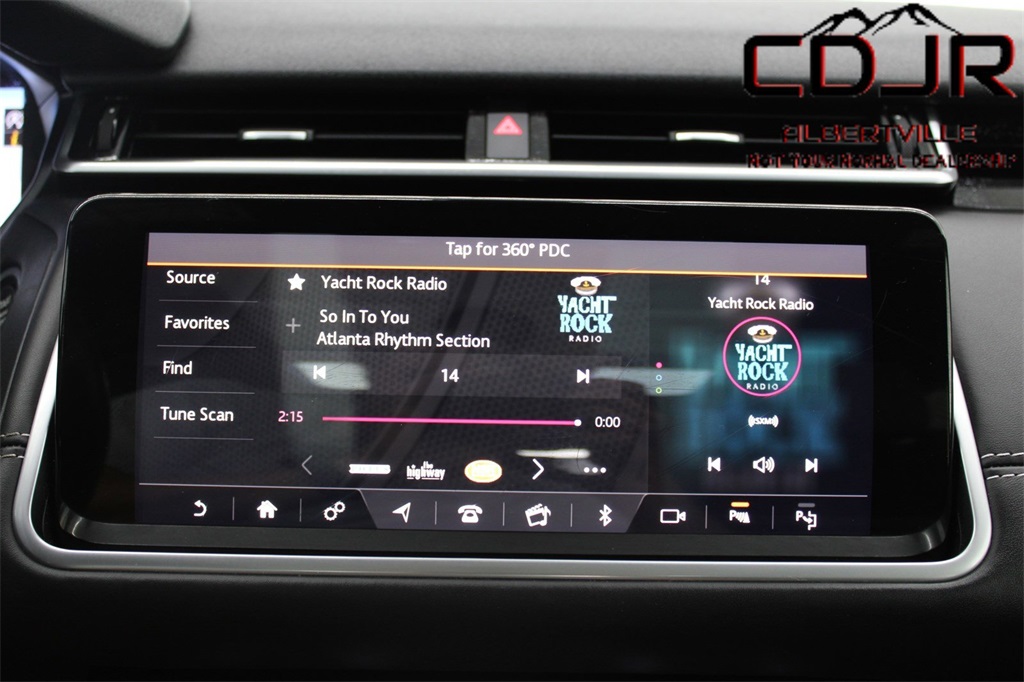 2019 Land Rover Range Rover Velar HSE R-Dynamic photo 28