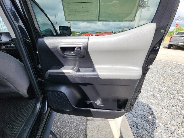 2022 Toyota Tacoma SR5 V6 photo 23