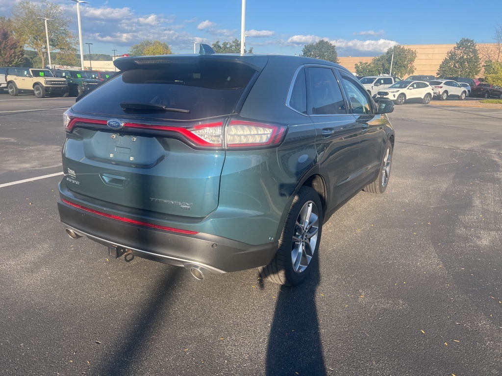 2016 Ford Edge Titanium photo 4