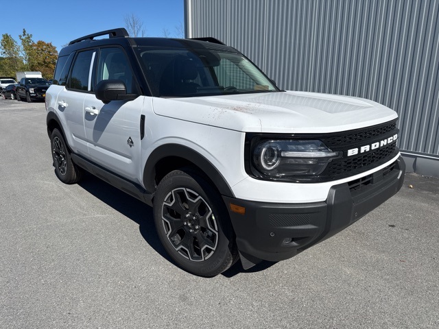 2025 Ford Bronco Sport Outer Banks's photo