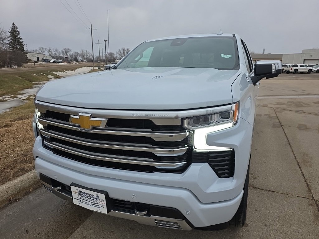 2026 Chevrolet Silverado 1500 High Country's photo