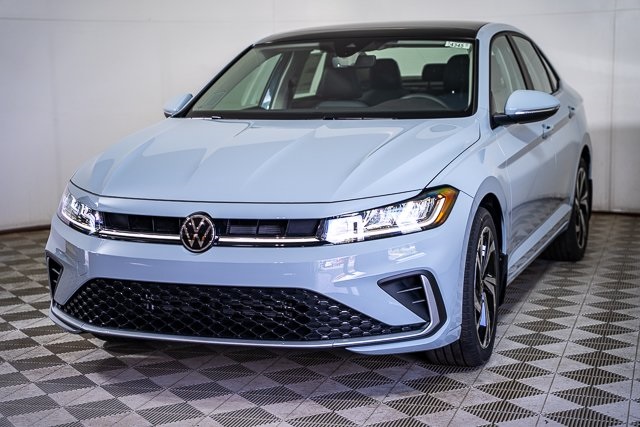 2025 Volkswagen Jetta SEL photo 5