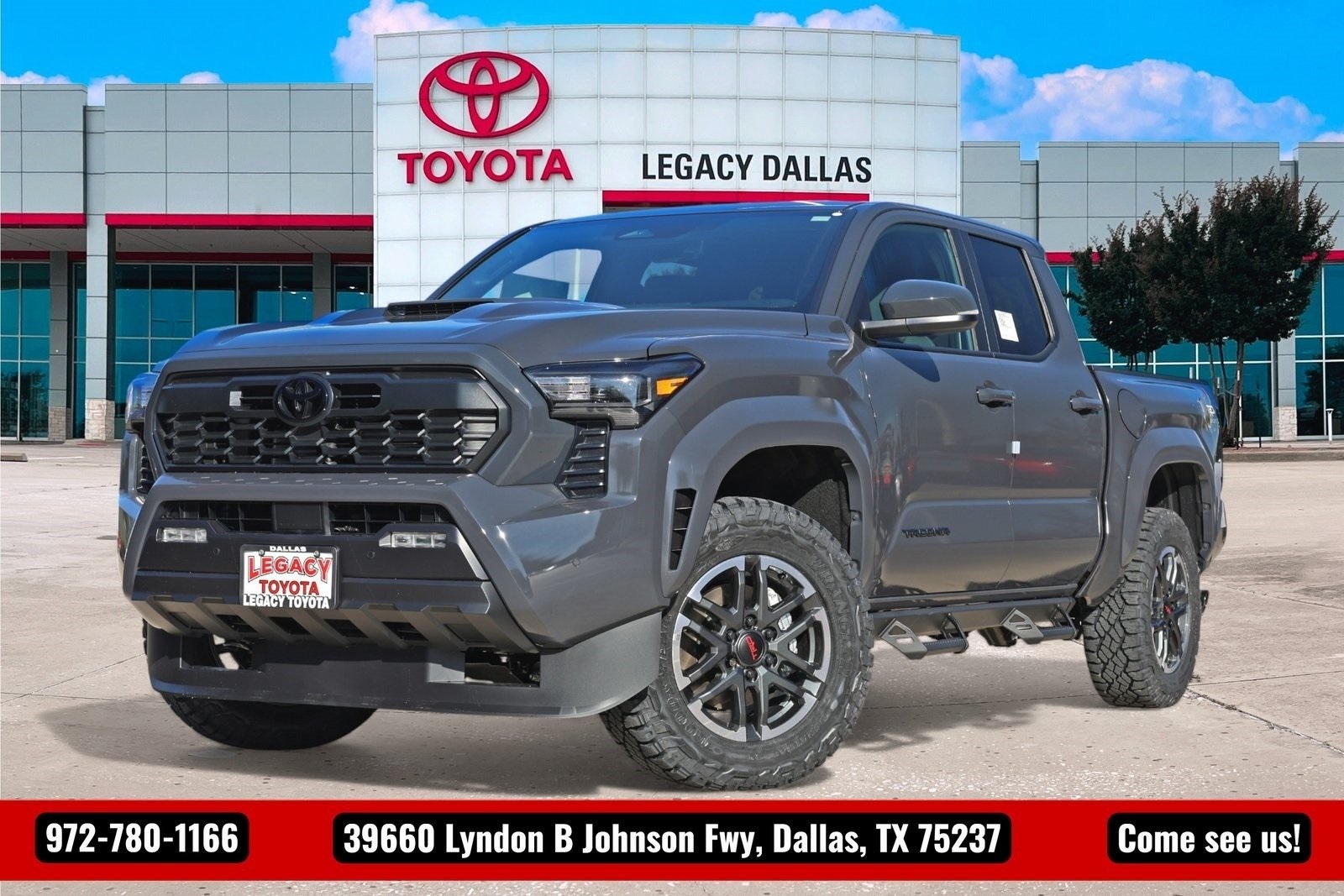 2026 Toyota Tacoma TRD Sport's photo